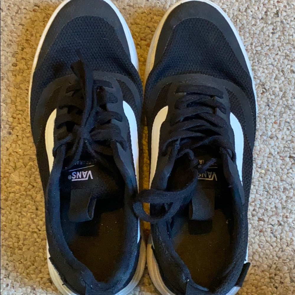 Ultrarange Vans